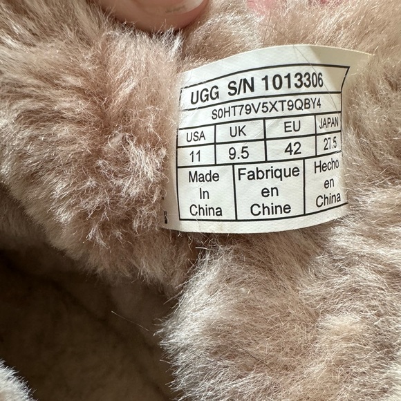 UGG Chestnut with Chevron fur back size 11 - Picture 5 of 10